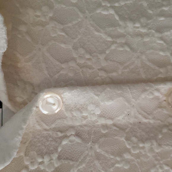 Two XL Blouses - Picture 5 of 8